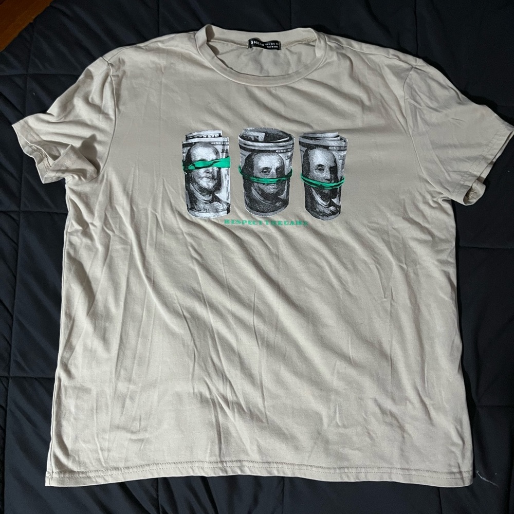 small unisex shein graphic tee